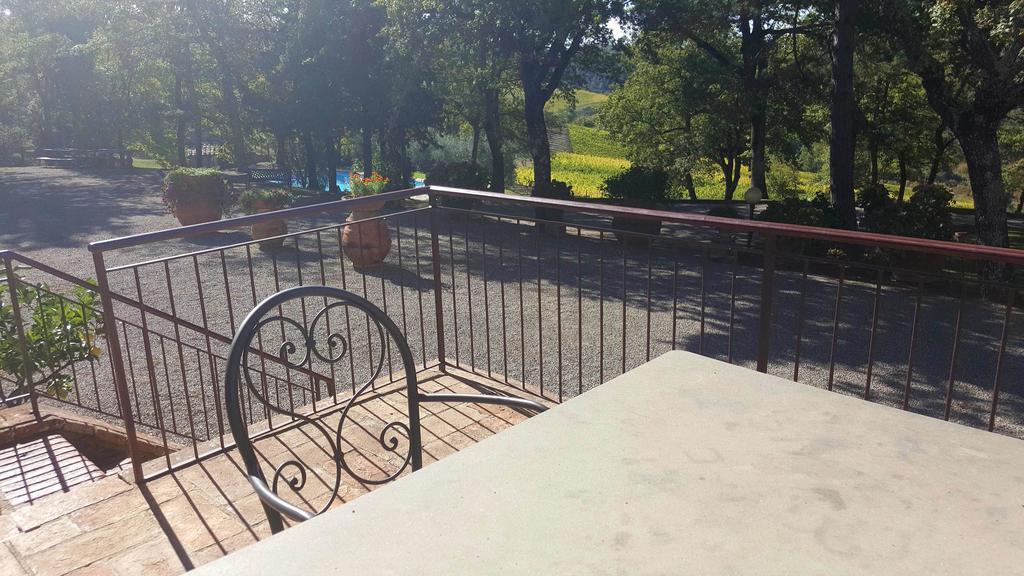 Holiday House Le Selvole Рада ин Кианти Стая снимка